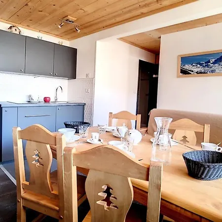 Les Lauzes - Renove - Depart Et Retour Aux Pieds Mae-0454 *